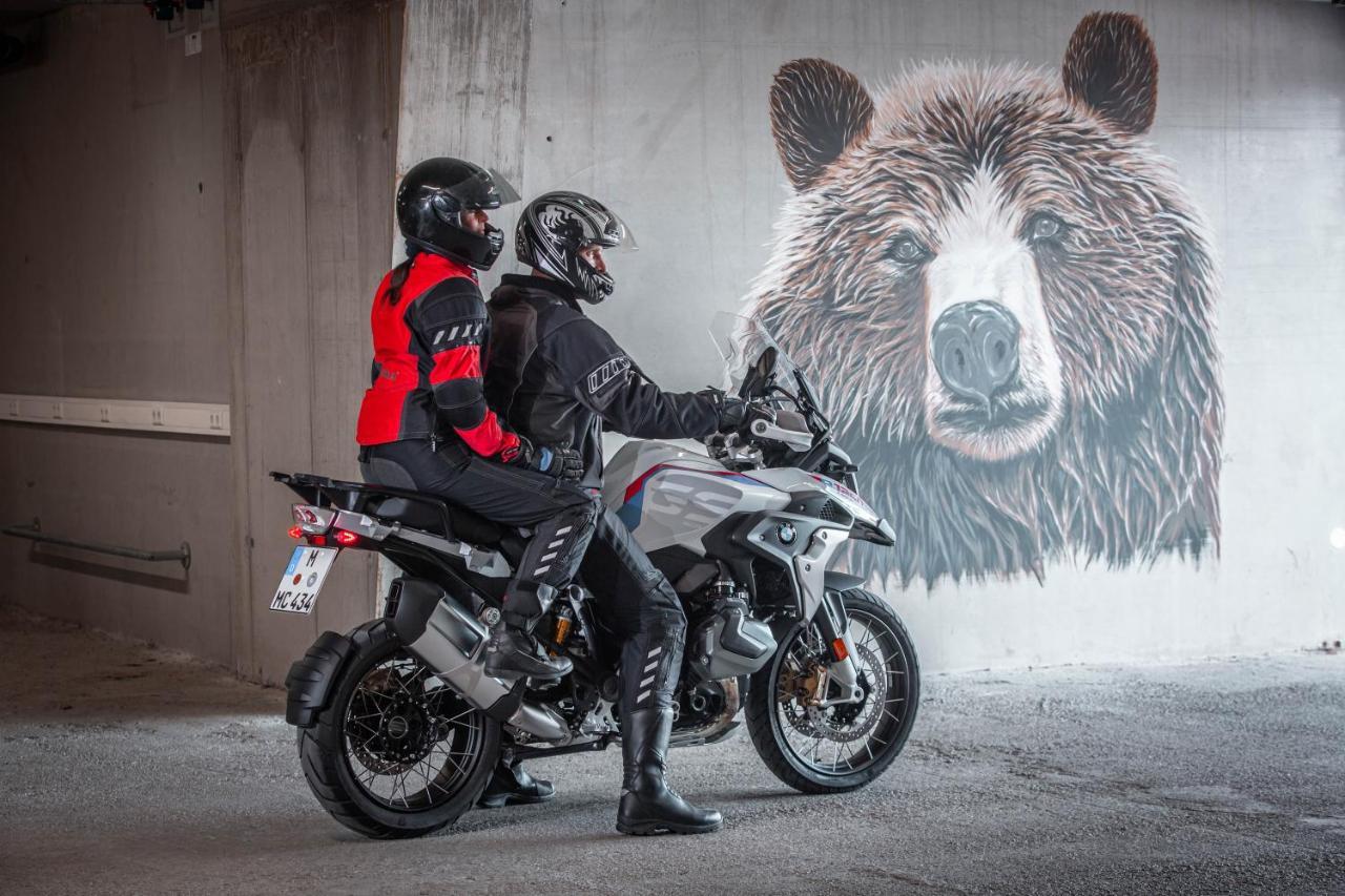 Grizzly Sport & Motorrad Resort Sankt Margarethen im Lungau Ngoại thất bức ảnh